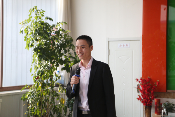 维多利亚老品牌vic(集团)官方网站