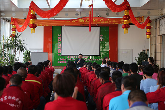 维多利亚老品牌vic(集团)官方网站