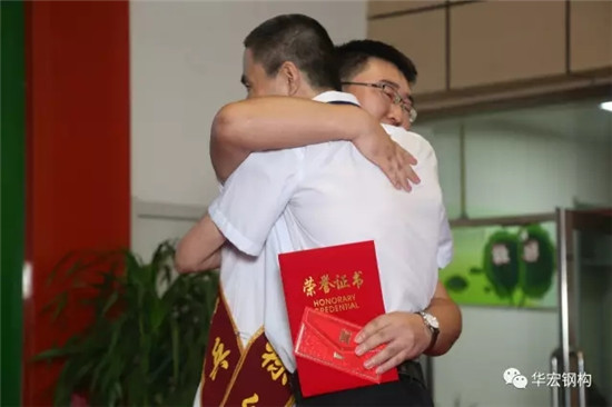 维多利亚老品牌vic(集团)官方网站