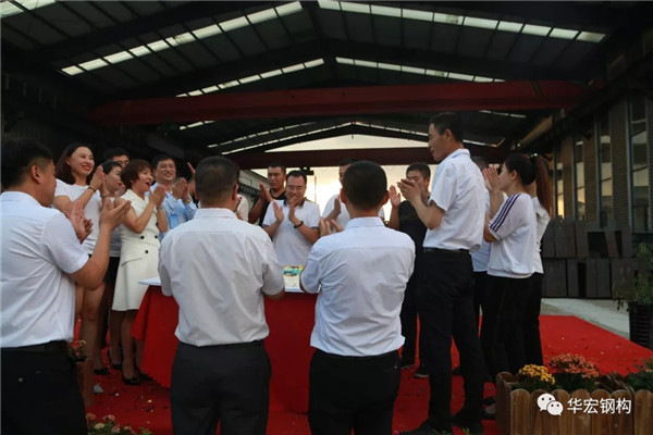 维多利亚老品牌vic(集团)官方网站