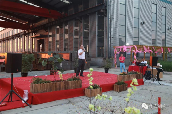 维多利亚老品牌vic(集团)官方网站