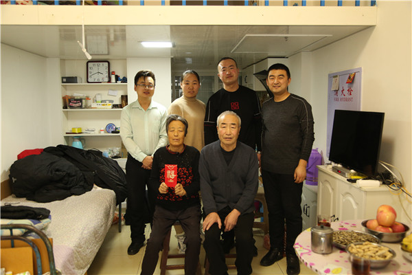 维多利亚老品牌vic(集团)官方网站