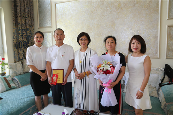 维多利亚老品牌vic(集团)官方网站